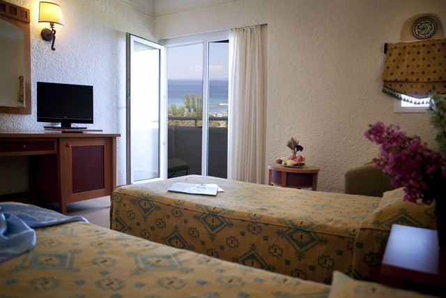 Athos Palace Hotel - dvokrevetna soba s pogledom na more
